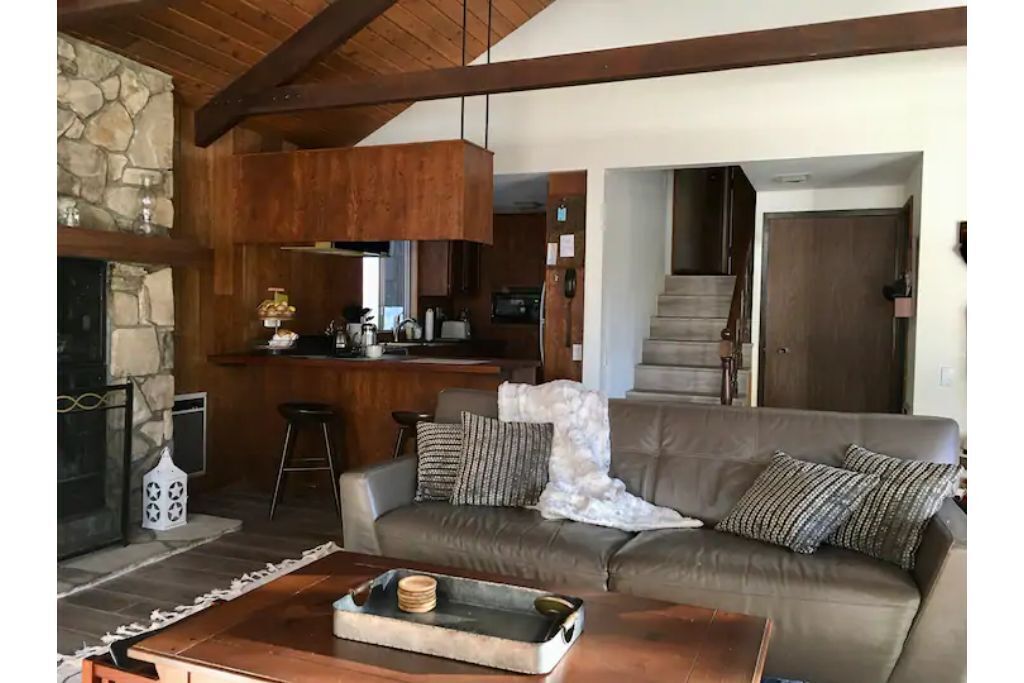 Mountain Hideaway: A Peaceful Mountain Retreat