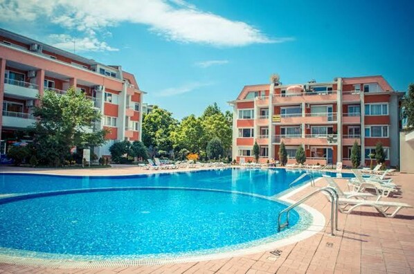 Studiolejlighed | Pool | Udendørs pool