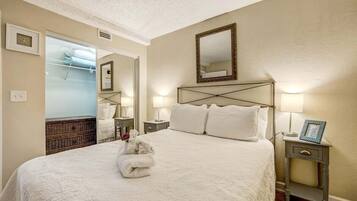 3 bedrooms, desk, free WiFi, bed sheets