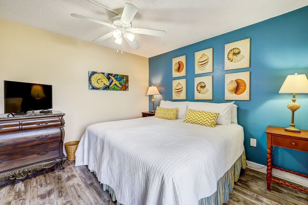 3 bedrooms, desk, free WiFi, bed sheets