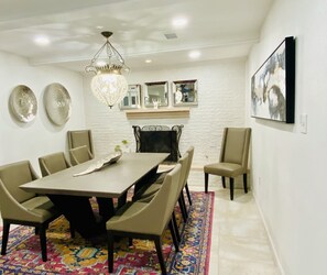 Dining - Ideal Home Rental for Large Fan Group- WALK to AT&T Stadium.  Park for free (Arlington)