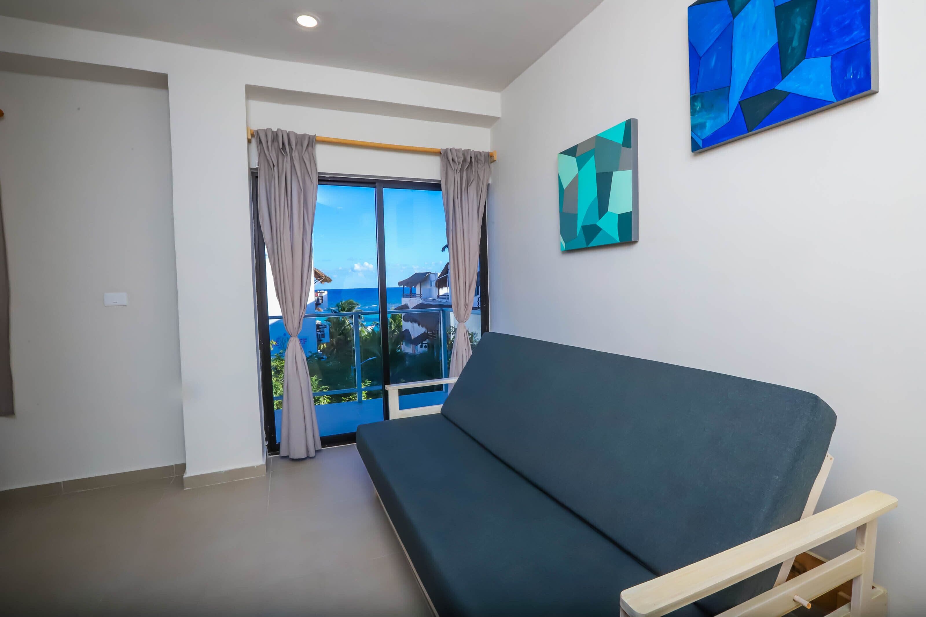 In-room safe, desk, soundproofing, free WiFi