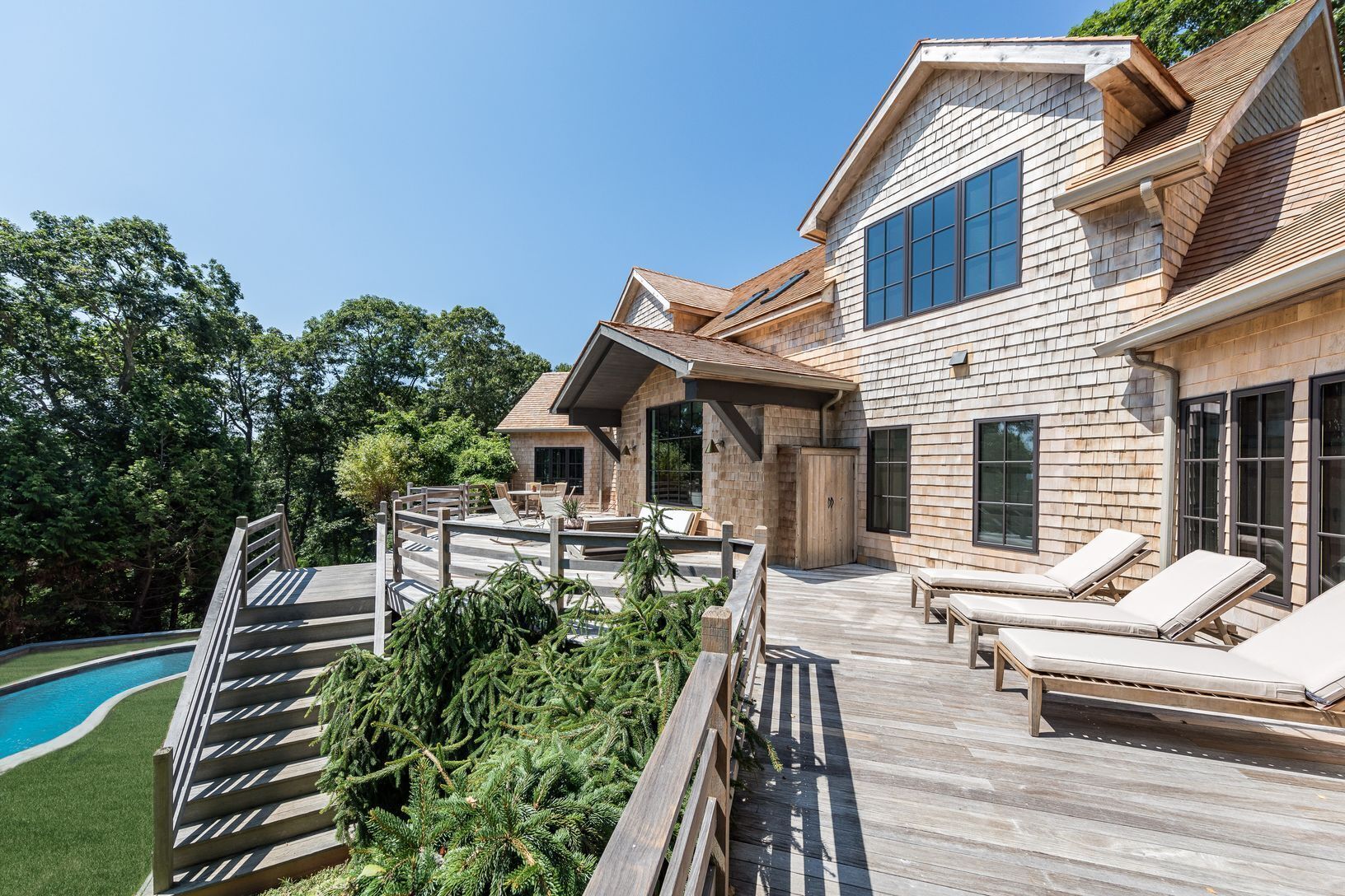 Ocean views, Beach Access, Designer Hither Hills House....