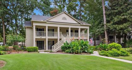 Fore Your Pleasure at Pawleys Plantation,Pet-friendly 2BR, ground floor, golf resort with pool.