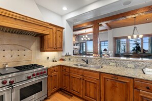 Fridge, microwave, oven, dishwasher - Grand Lodge at Deer Valley Resort - Three Bedroom Deluxe Residence #206 - Ski-in/ski-out (Park City)