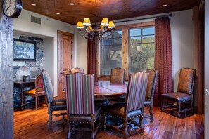 Dining - Grand Lodge at Deer Valley Resort - Three Bedroom Residence #301 - Ski-in/ski-out (Park City)