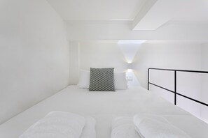1 quarto, ferros/tábuas de passar roupa, Wi-Fi de cortesia