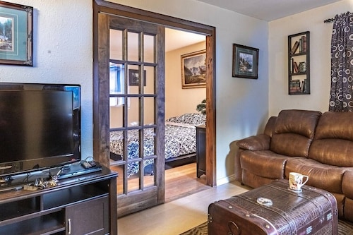 Beautiful full condo 5 minutes from Payette Lake!