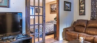 Beautiful full condo 5 minutes from Payette Lake!