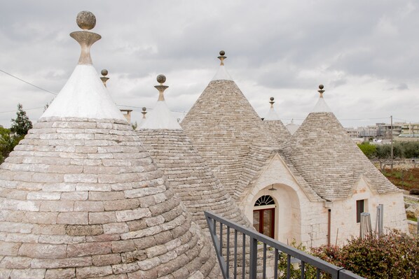 Property grounds - Trullo Panoramico - Micele Holiday Houses (Locorotondo)