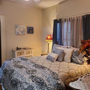 1 chambre, fer et planche à repasser, Wi-Fi, literie fournie