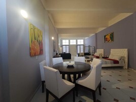 家庭开间 | 熨斗/熨衣板、免费 WiFi