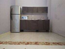 Estudio familiar | Tabla de planchar con plancha y wifi gratis