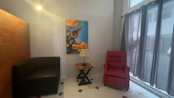 Een strijkplank/strijkijzer, gratis wifi