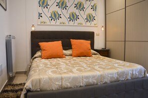 3 Schlafzimmer, Schreibtisch, Bügeleisen/Bügelbrett, kostenloses WLAN