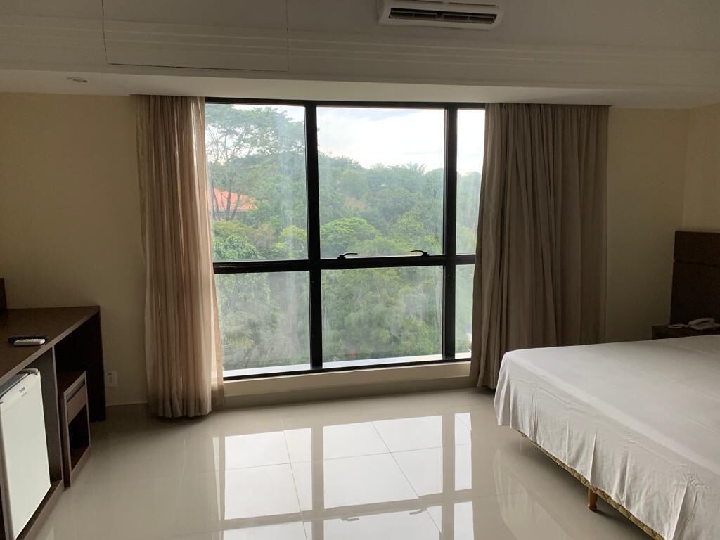 room 403 flat | in-room safe, individually furnished, blackout curtains, free wifi