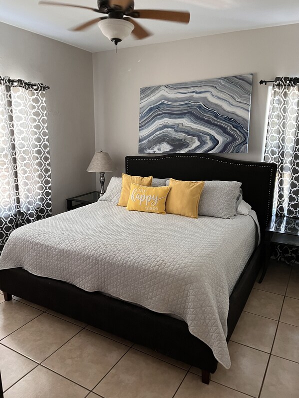 2 bedrooms, iron/ironing board, free WiFi