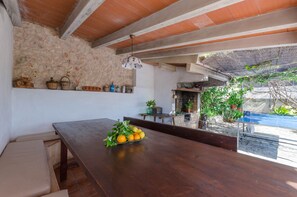 Outdoor dining - YourHouse Es Molinet, villa in the Tramuntana Mountains (Selva)