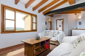 TV - YourHouse Es Molinet, villa in the Tramuntana Mountains (Selva)