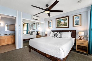 2 bedrooms, memory-foam beds, iron/ironing board, WiFi - 🏖️Ocean Front With Private Lanai | In-Unit AC (Kailua Kona)