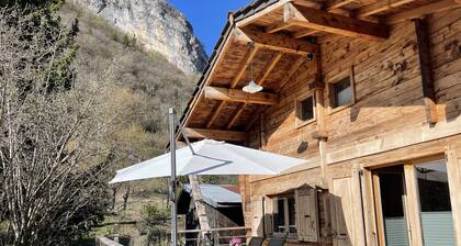 Chalet à proximité des sentiers de randonnée et de la voie verte du lac d'Annecy