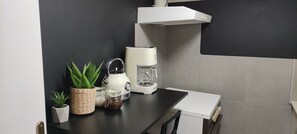 公寓 | 私人厨房 | 冰箱、茶具/咖啡用具、电热水壶、餐桌
