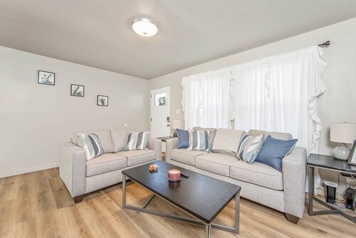 Pet Friendly Cozy 3BR 1BA Ranch Home Near Ft Bragg