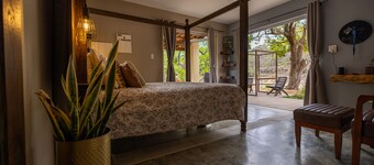 Off grid living! Enjoy and love the Nature!