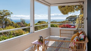 Terrace/patio - Feel the Aroha, feel the love, at this beautiful beach haven.... (MACMASTERS BEACH)