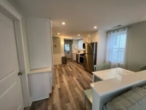 Interior - Beautiful sunsets on Sunset Lake - Blocks from the Beach (Wildwood Crest)
