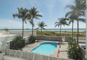 Outdoor pool, a heated pool - On Beach, 3rd/Ocean, Pool, SOFI (Miami Beach)