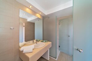 Hair dryer, towels - Myrina Beach - All inclusive (Rhodes)