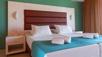 Executive Room, Sea View | In-room safe, desk, laptop workspace, blackout curtains