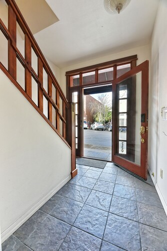 230-Downstairs-Duplex-Private Bathroom-Mountain View