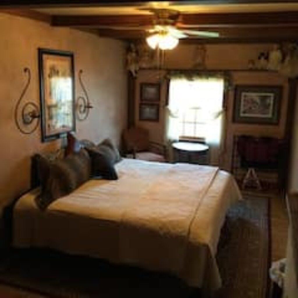 Private French-themed room with shared baths kitchenette