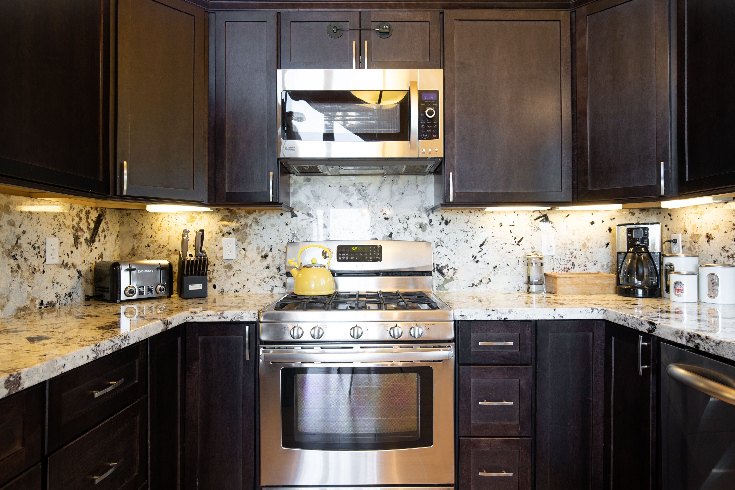 Dragonfly Cabin - Sunset Views for Miles and Miles