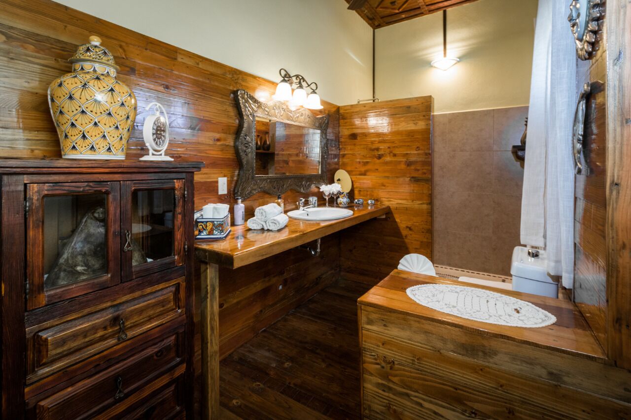 Suite Milena, luxury and comfort close to the malecon. Breakfast included