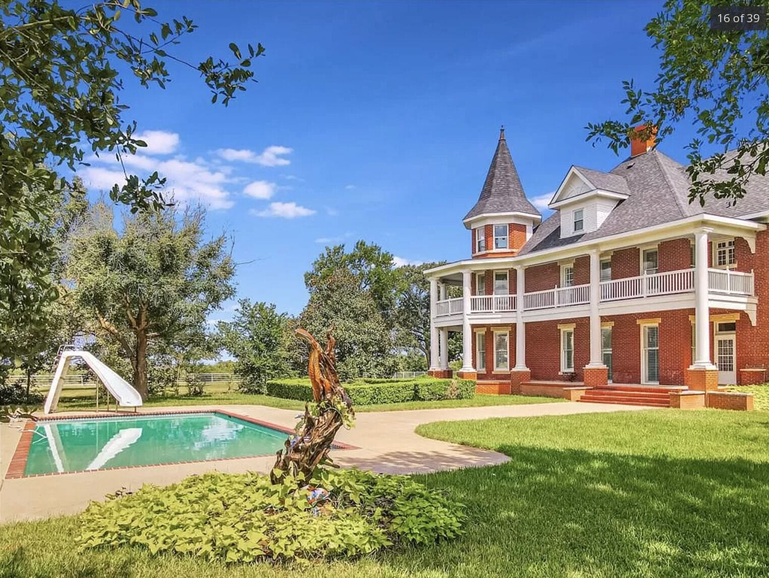 Pickleball & Pool Palace!!  9 bedroom Mansion + Amazing Game Room!!!