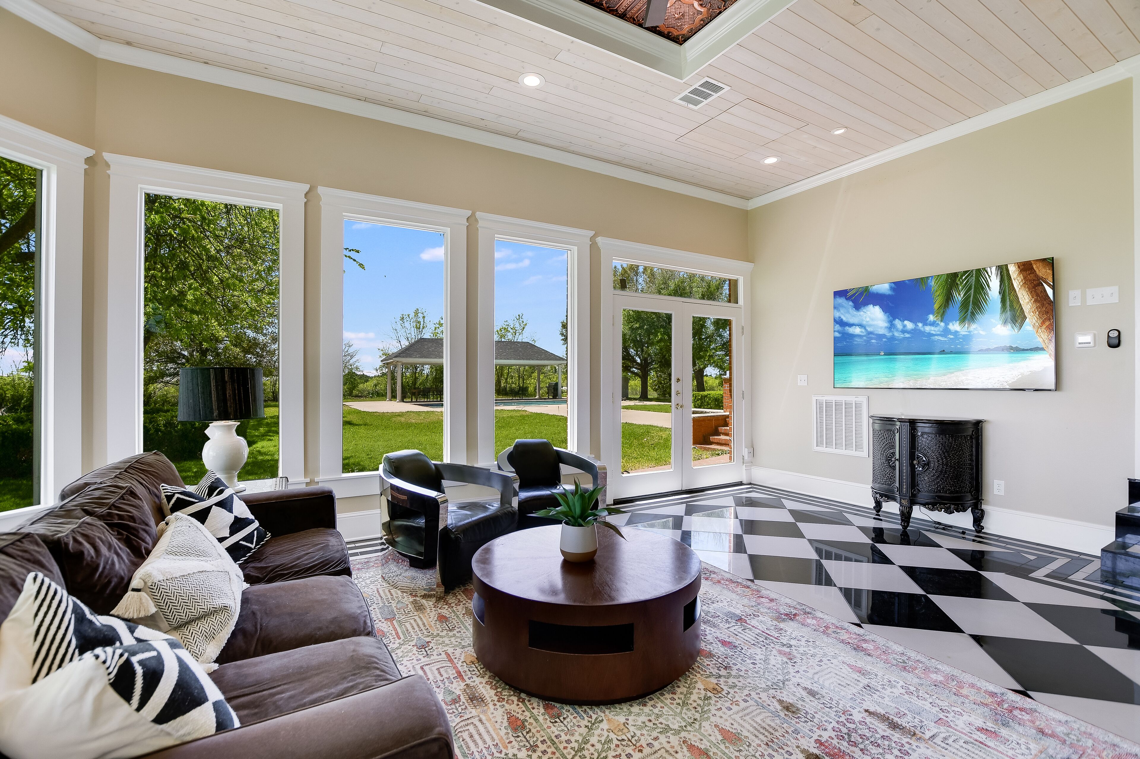 Pickleball & Pool Palace!!  9 bedroom Mansion + Amazing Game Room!!!