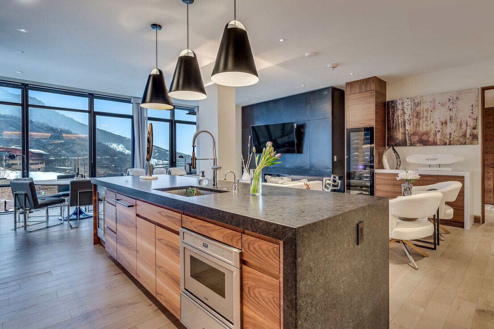 Gorgeous, Contemporary ONE Snowmass Condo with World Class Amenities