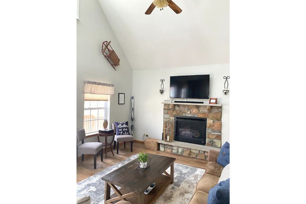 Serene Mountain Haven at Masthope Mountain