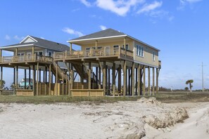 Exterior - Pelican Shores: Sun, Sand, and Serenity – 3BR Beachfront Retreat! (Gilchrist)