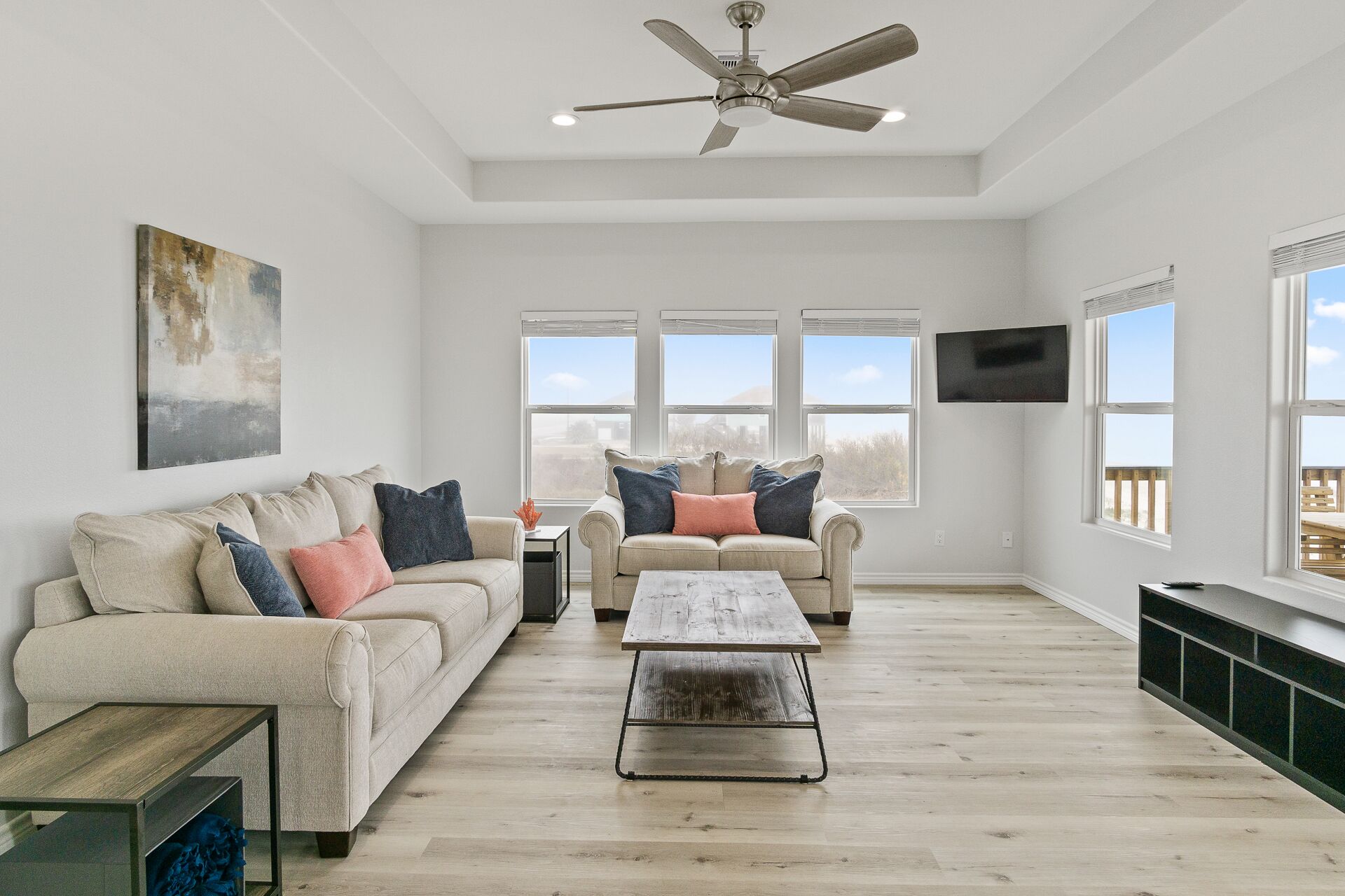 Pelican Shores - New Beachfront 3bed/2bath home with Marvelous Views