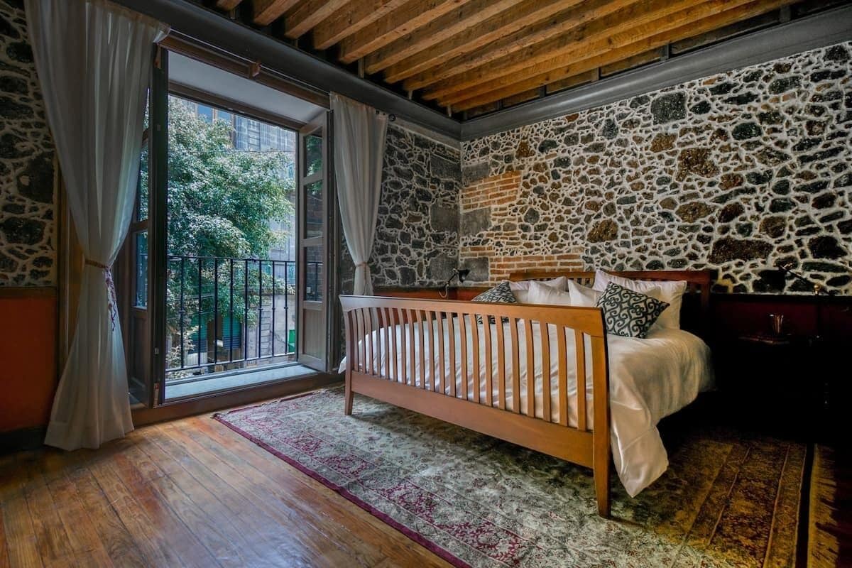 Lyxsvit | 1 sovrum, individuell inredning, unika möbler och ljudisolering