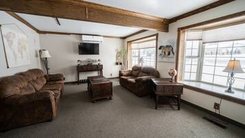 Área de estar no saguão