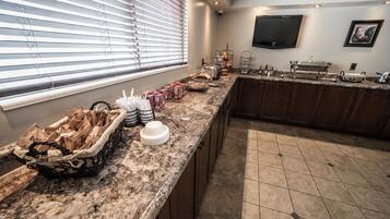 Termasuk sarapan Eropah setiap hari