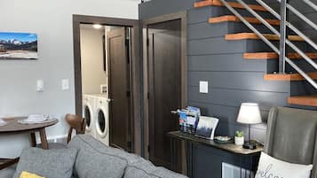 Smart TV, books