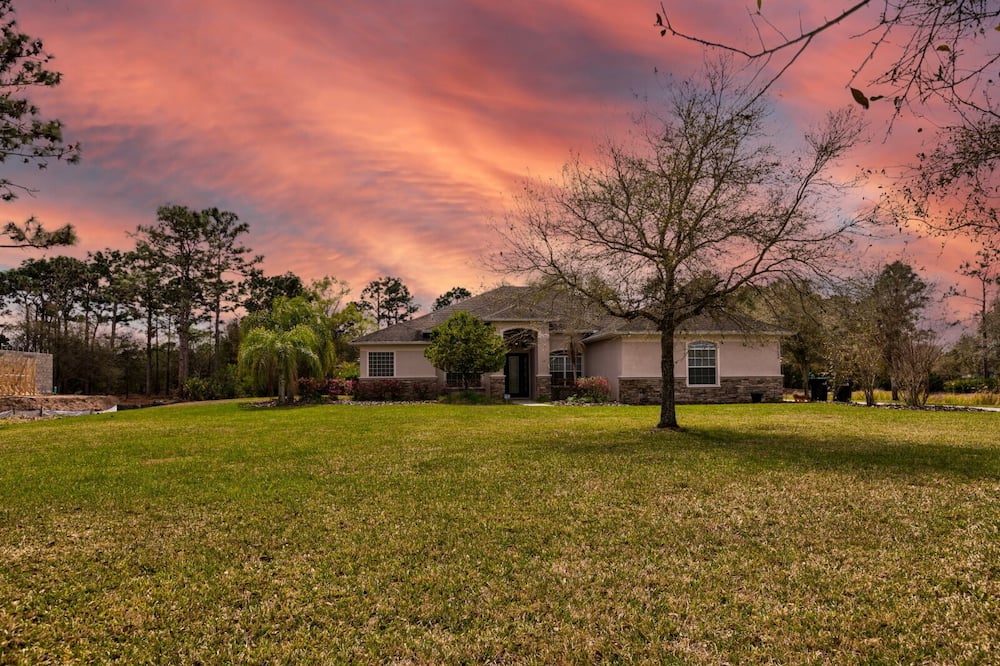 6B/5B Estate on 2+ Acres W/Pool, Guesthouse, Theater & More