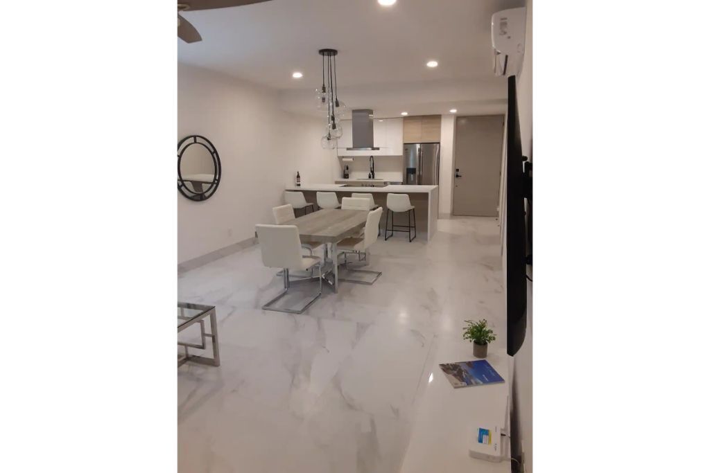 Luxurious New 2BR Condo - Centrally Located