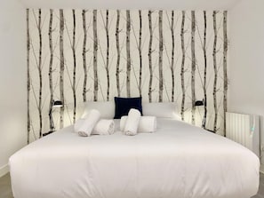 1 chambre, fer et planche à repasser, accès Internet, draps fournis